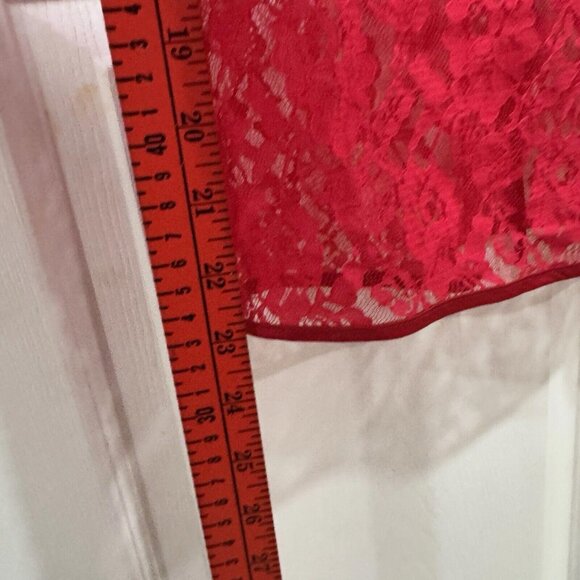 Women’s VTG Victorias Secret Lace Red Robe One‎ Size  (missing Belt) - Picture 7 of 7